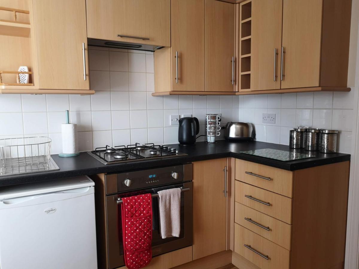 Coastal Escape Deal - 2 Bedroom House -Short Lets & Serviced Accommodation Dış mekan fotoğraf